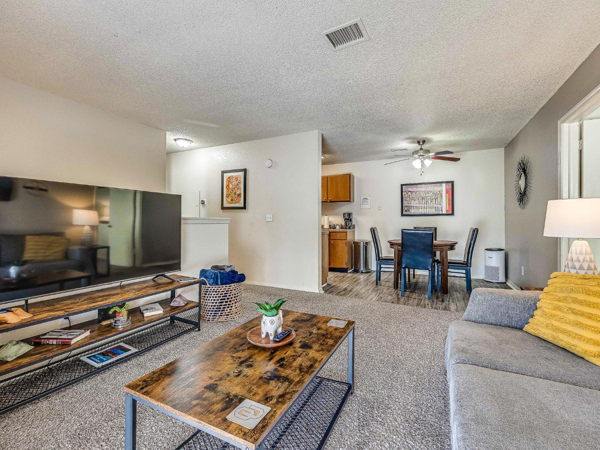 Ou Sooner, Pool & Gym, Bbq, Netflix, 100Mb Internet, Lg Washer & Dryer, Close To Ou! นอร์แมน ภายนอก รูปภาพ
